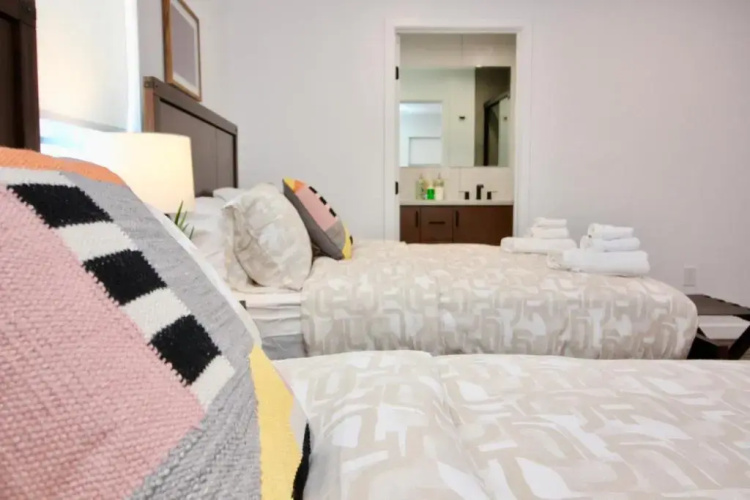 Los Angeles 3BR&3BT Villa Suites with Free Parking