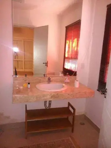 Casa LINDA TÉRREA e SUPER ACONCHEGANTE 3 Suítes