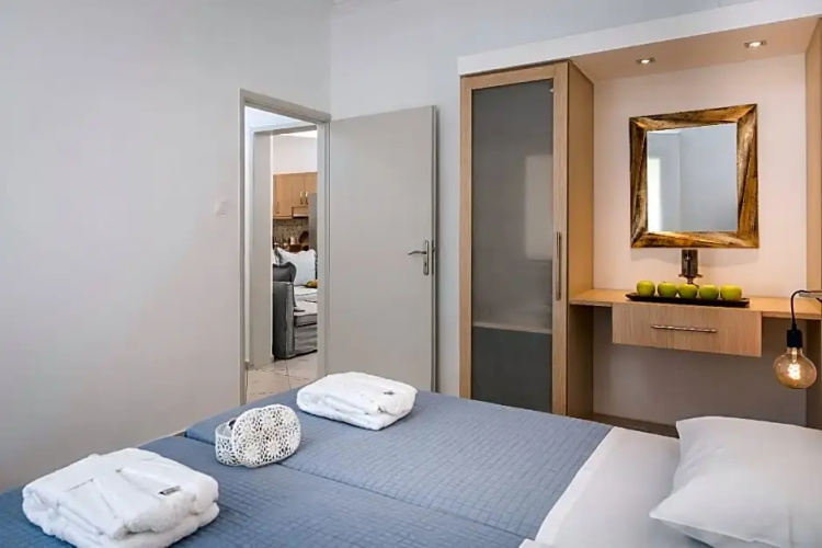 luxury villa for 4 persons with privete garden