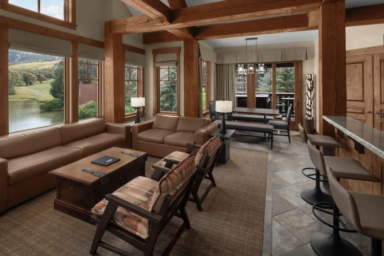 1 Bedroom Luxury Suite with balcony