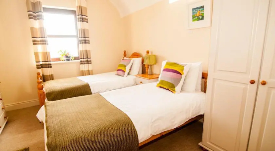 Roadford House Restaurant & Accommodation