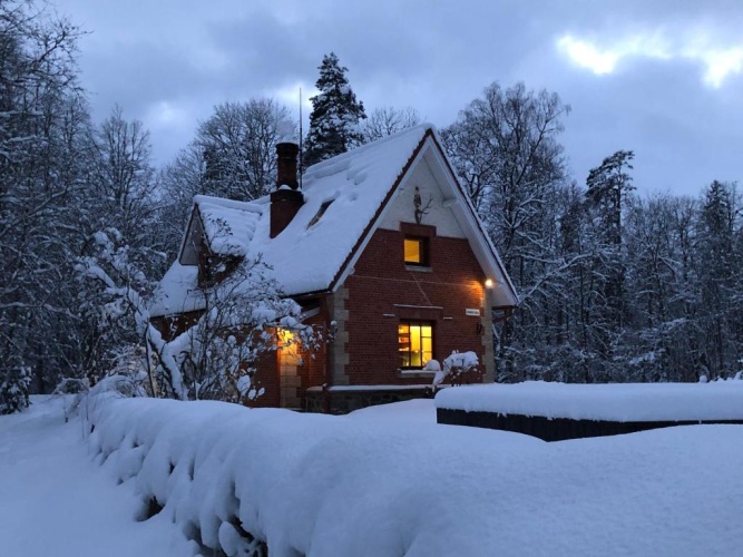 Twin Cottage