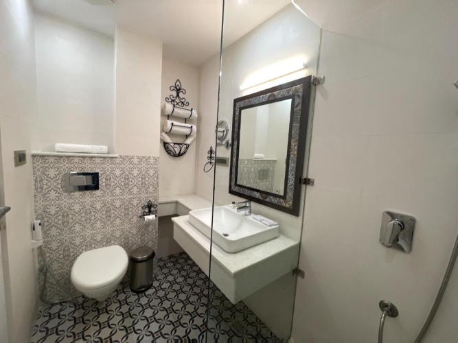 Premier room
