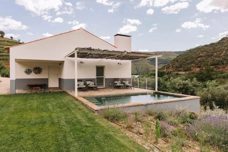 2 Bedrooms Premium Villa