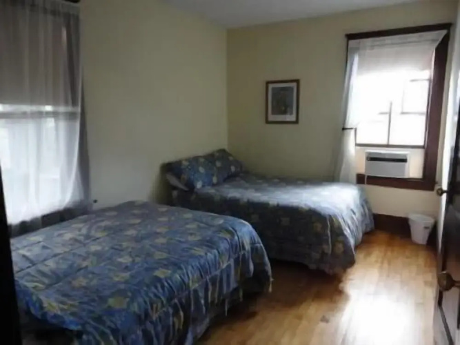 The Sandpiper Beachfront Motel