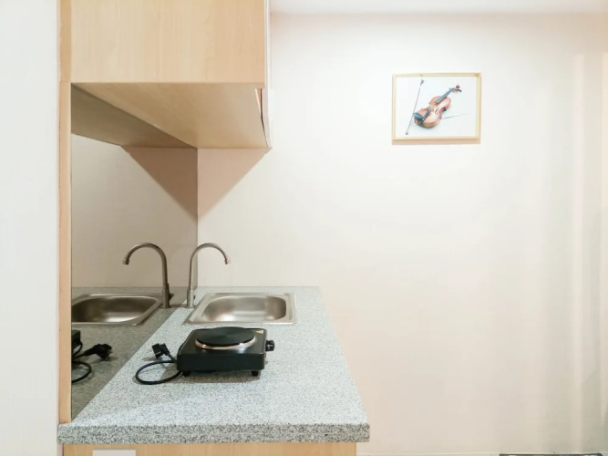 Tranquil And Comfort Studio At De Prima Apartment