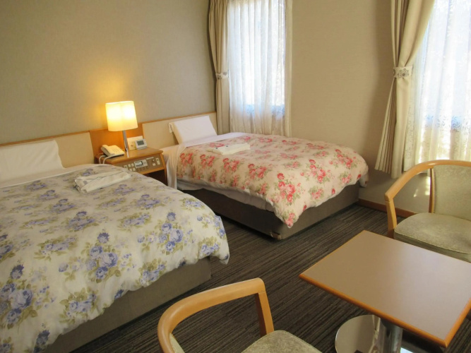 Center Hotel Mihara