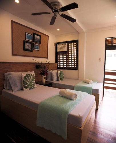 Standard Triple room