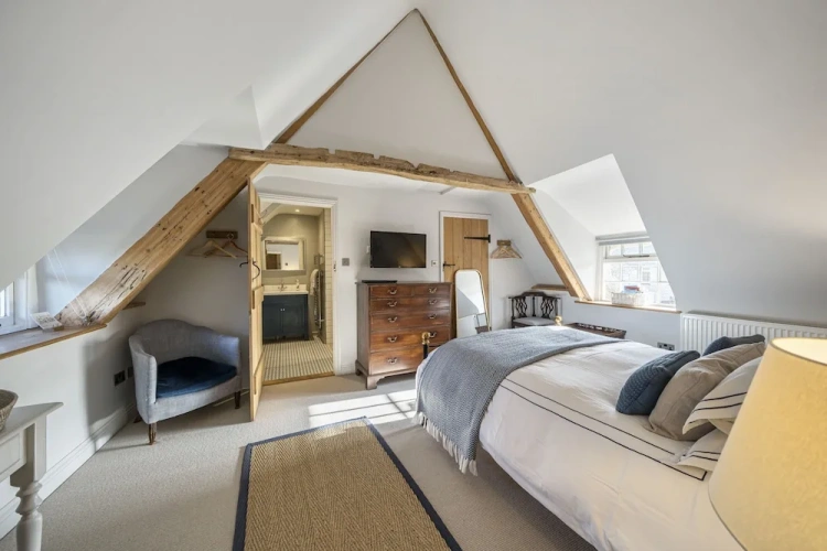 Classic room