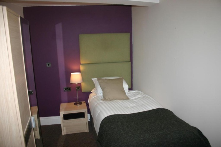 Standard Single room