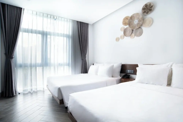 Deluxe Quadruple room with mountain view