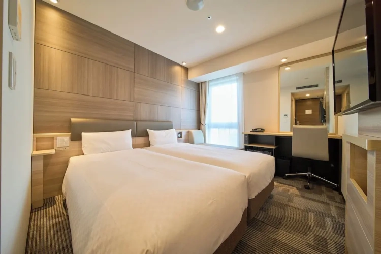 Compact Twin room