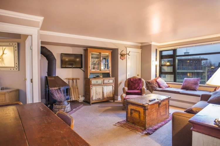 1 Bedroom Suite