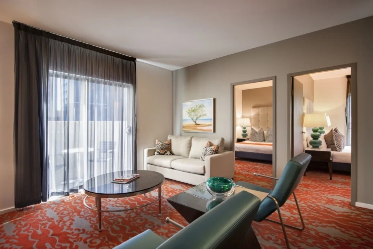 2 Bedrooms Executive Suite with balcony