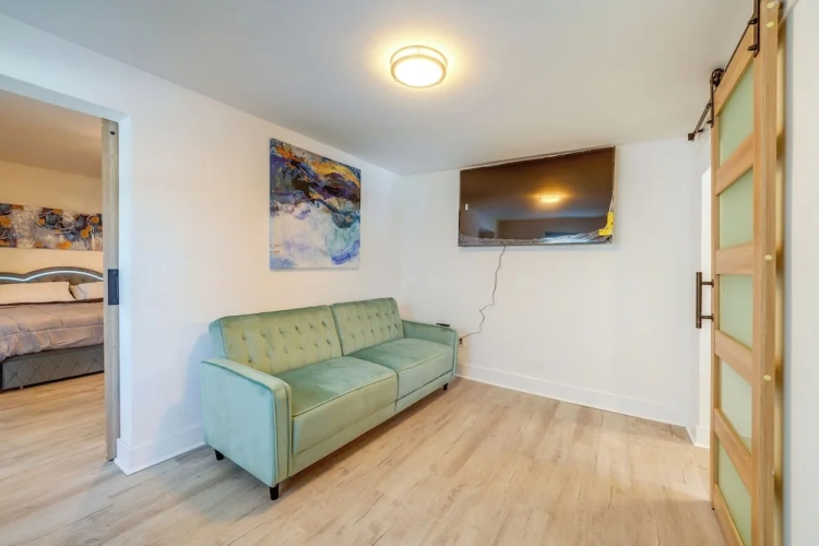 1 Bedroom Apartment