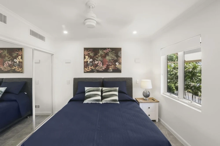 2 Bedrooms Deluxe Apartment with balcony and beachfront