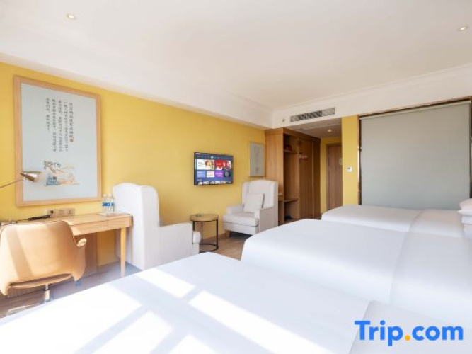 Yihai Hotel
