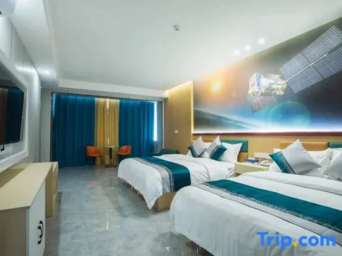 Standard Family room with view