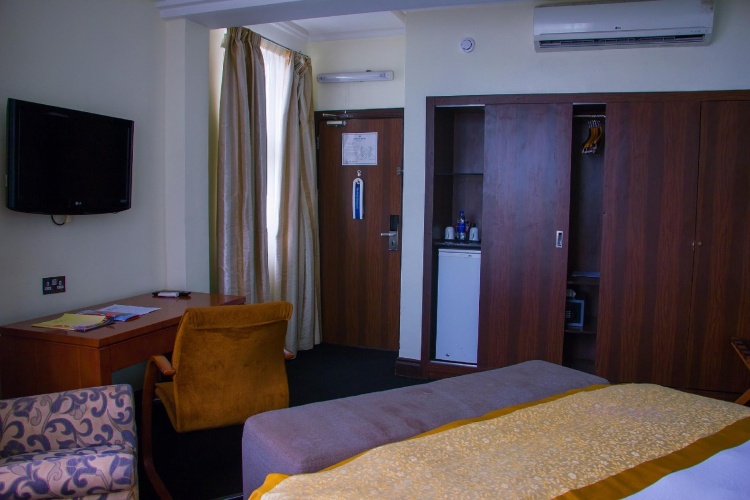 Executive Double Suite