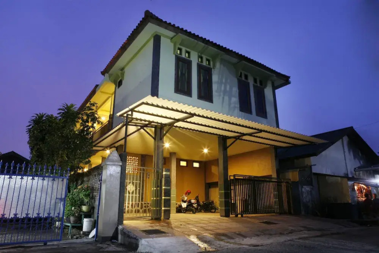 Sekardiyu Guest House