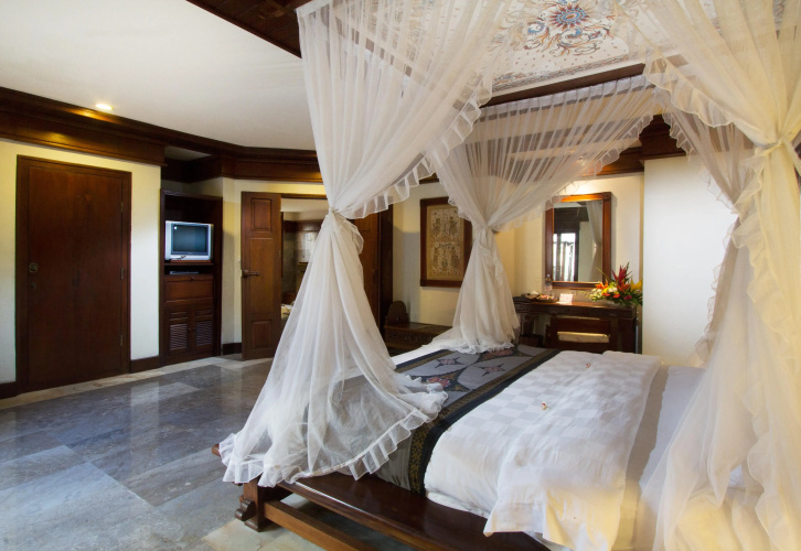 Grand Balisani Suites Hotel