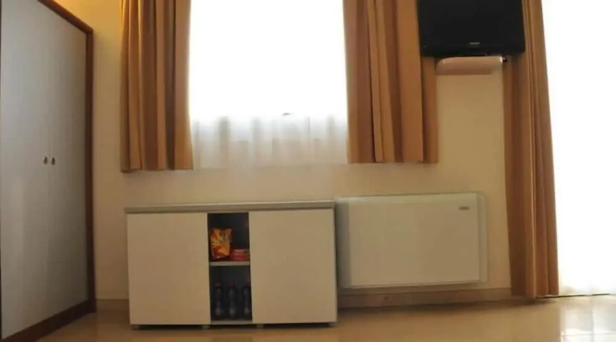 Deluxe Triple room with balcony and with city view