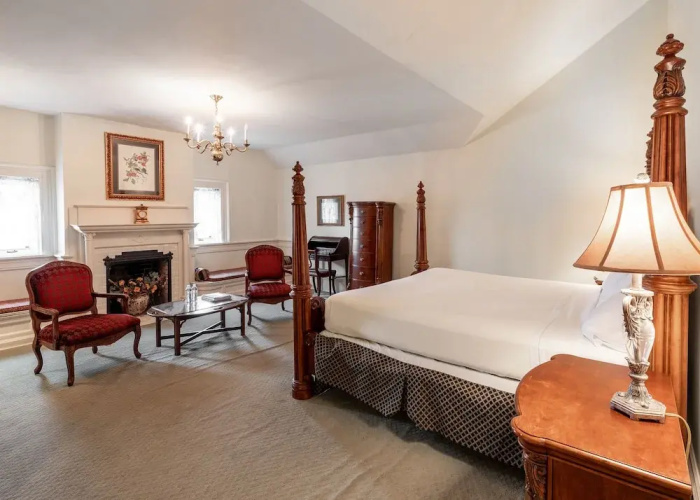 Graystone Inn