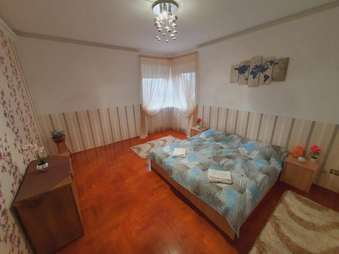 Adel Apartman