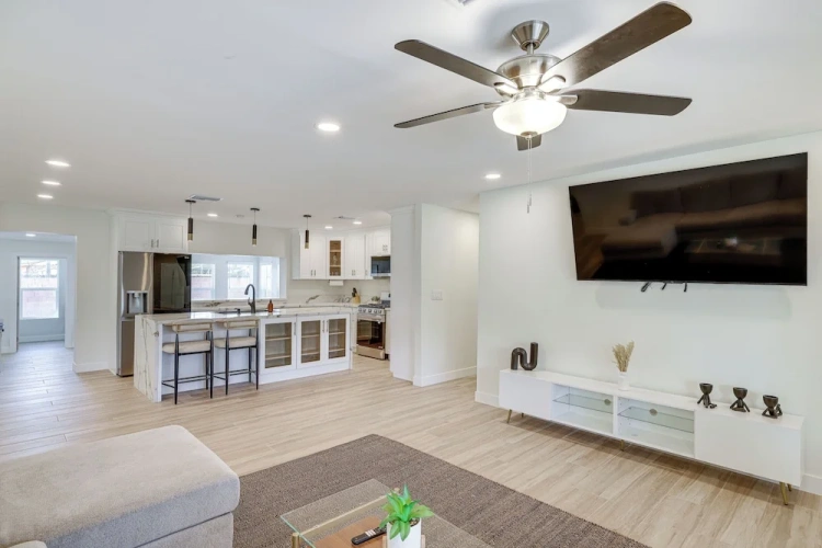 3 Bedrooms Cottage