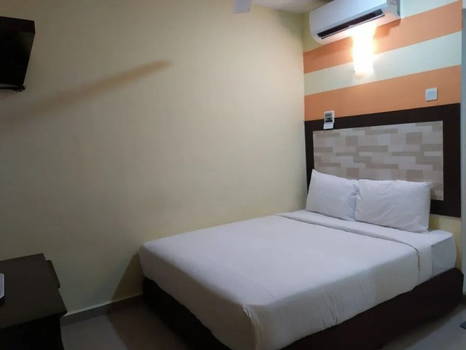 Sun Inns Meru Raya