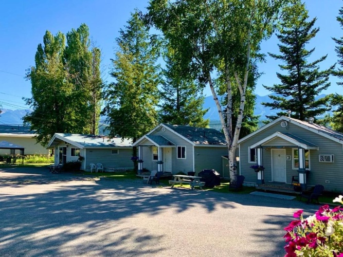 2 Bedrooms Cottage