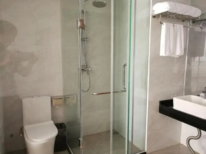 Paci Hotel