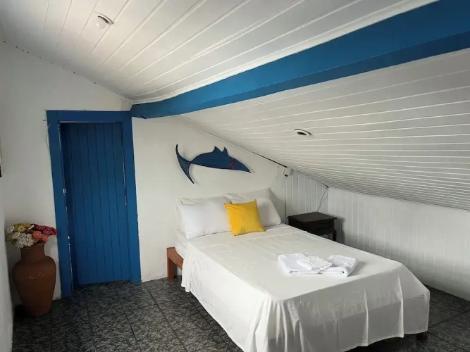 Standard Triple room with harbour view