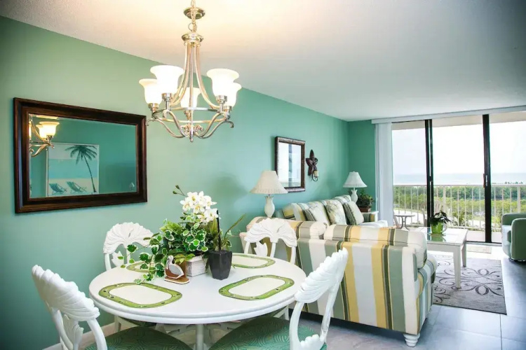 South Seas Tower 4 605