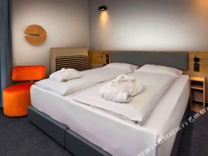 Standard Double room with view