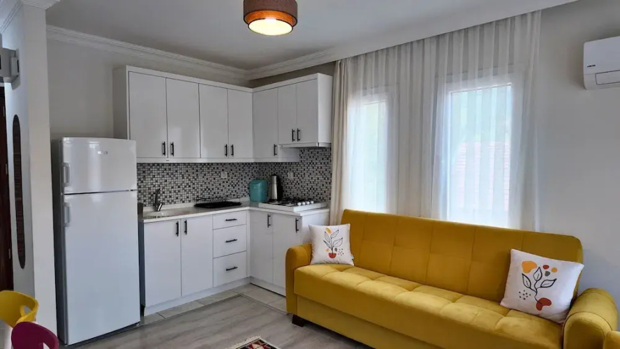 İnlice Apart House