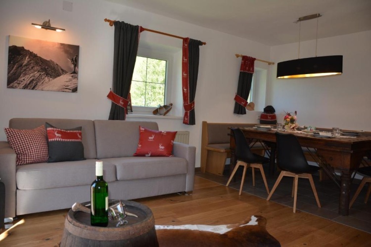 2 Bedrooms Apartment with view