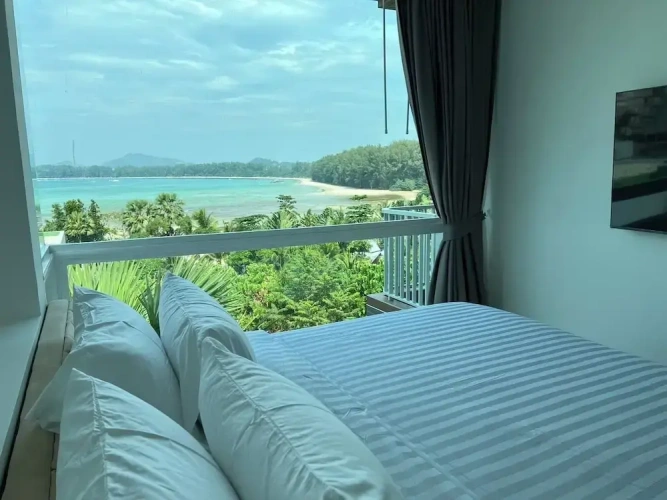 2 Bedrooms Premium Suite with balcony and with sea view