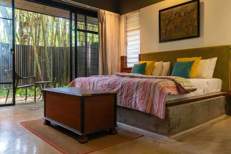 Toya Toya by Vista Rooms