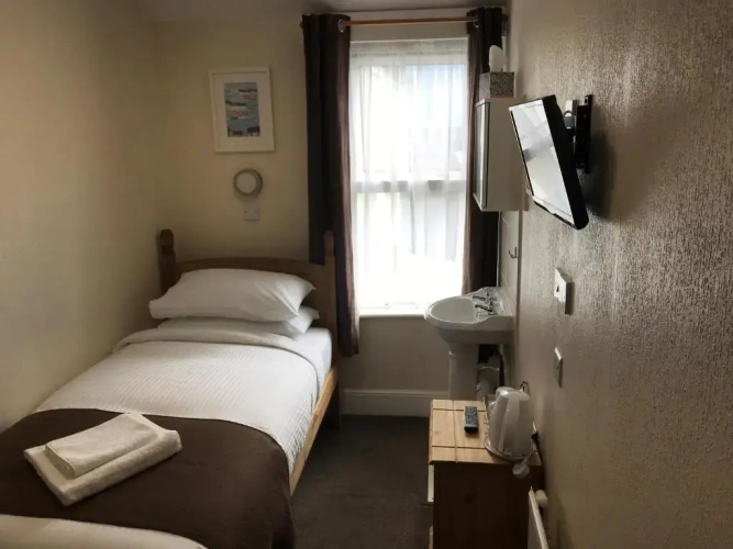 Standard Single room