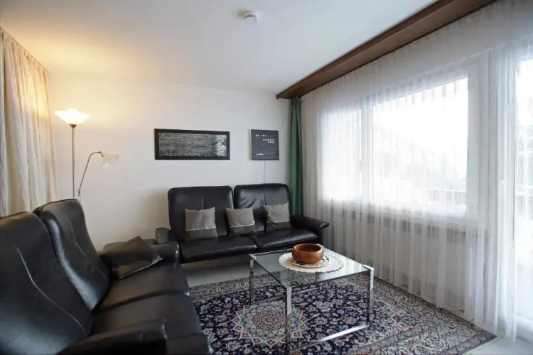 Deluxe Twin Studio