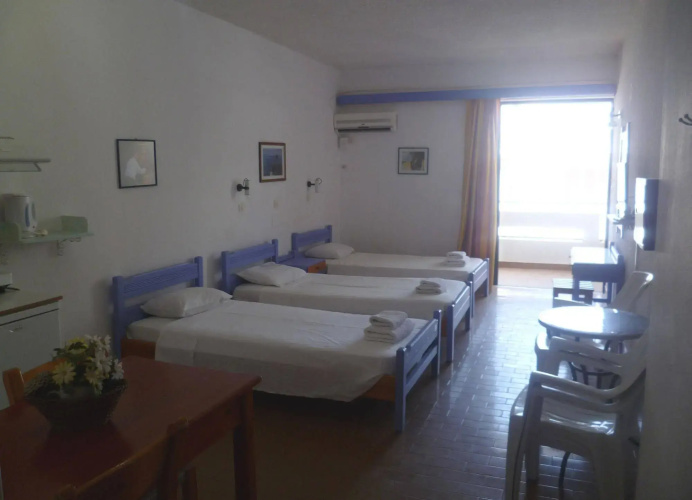 Mamouzelos Hotel Apts