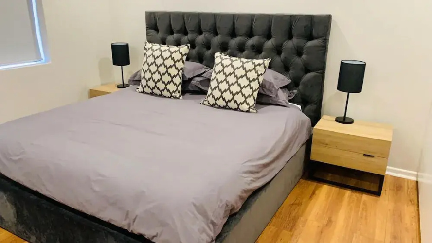 Lovely 3 bed With Splash Pool in Seapoint - 2245