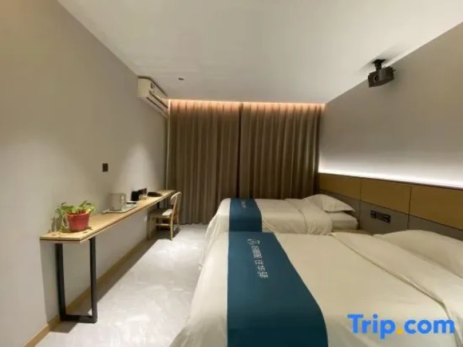 Triple Suite