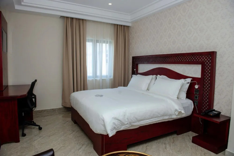 El Doria Hotel