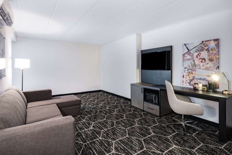 La Quinta by Wyndham Chicago O'Hare Airport photo 6