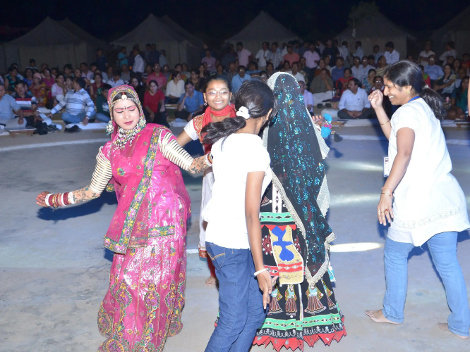 Salim Dunes Camp Sam