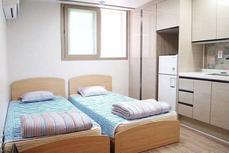 KW Pencil Hostel