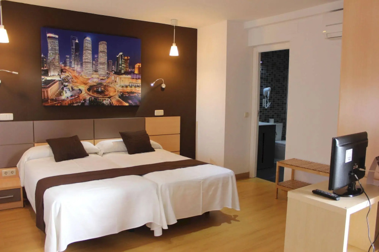 Hostal Falfes