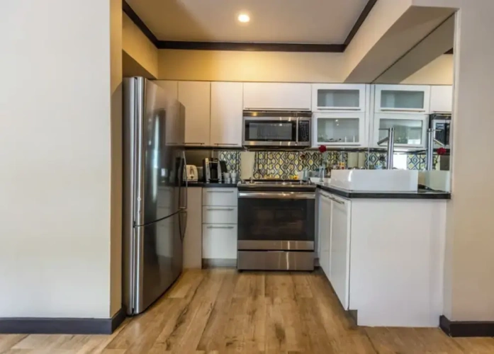 1 Bedroom Suite